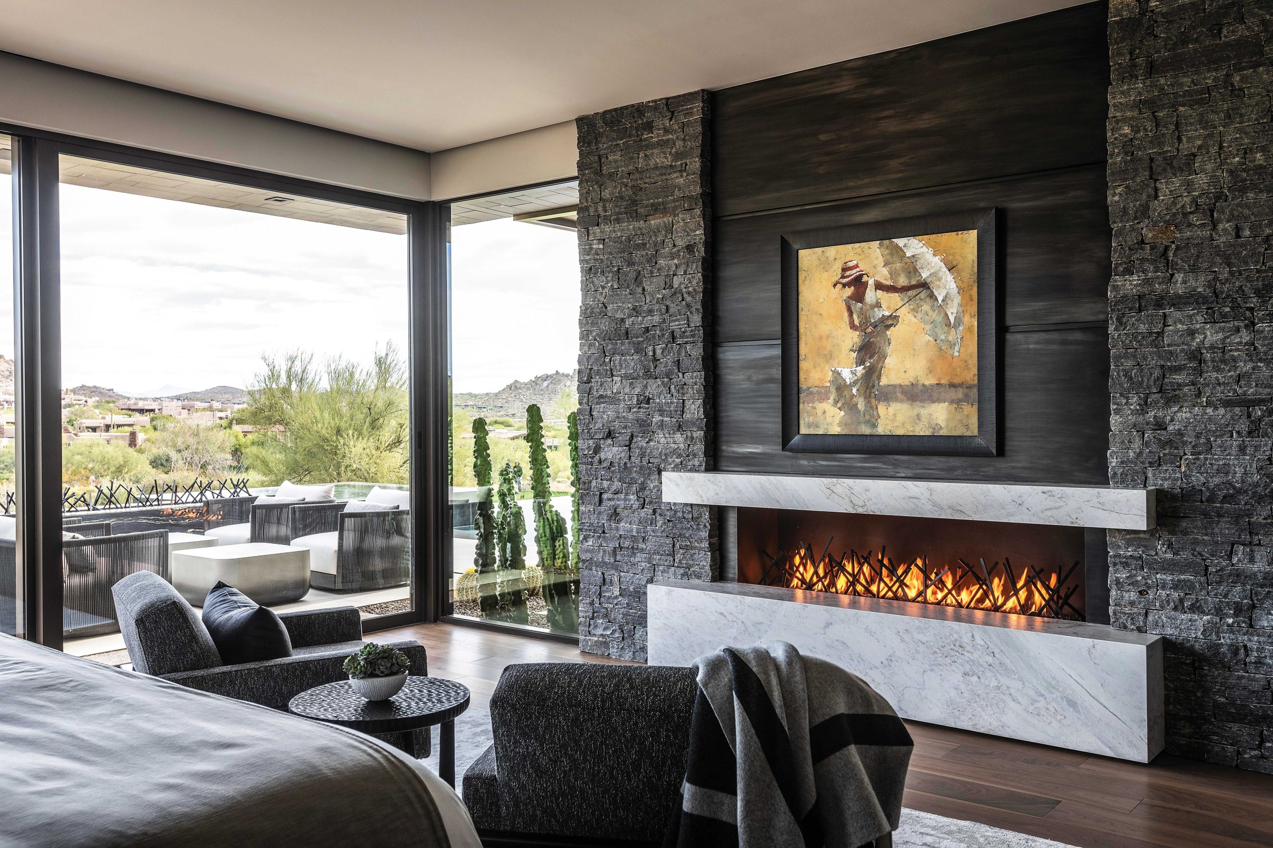 Master bedroom with vigas